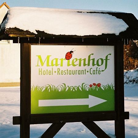 Hôtel Marienhof à Burg Stargard Extérieur photo